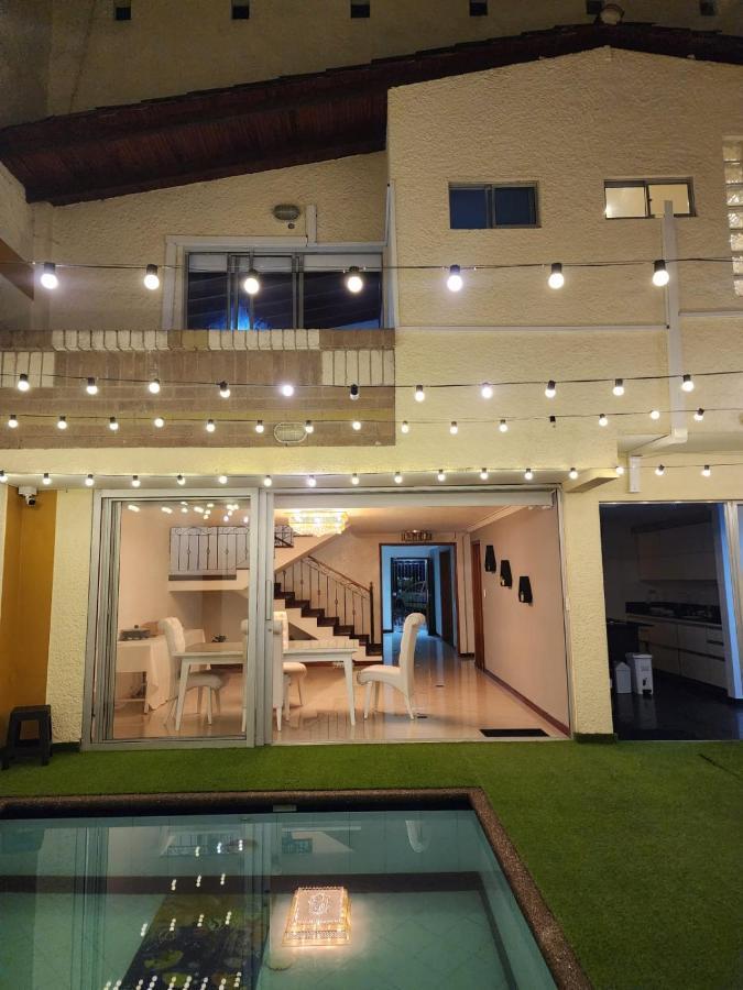 Hotel Boutique Deluxe Home Medellín Esterno foto