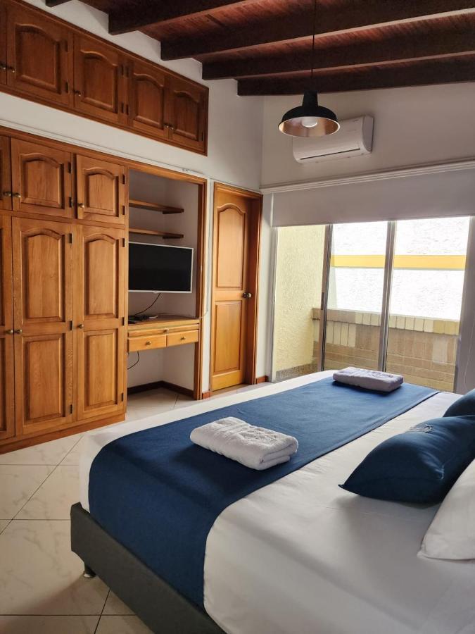 Hotel Boutique Deluxe Home Medellín Esterno foto